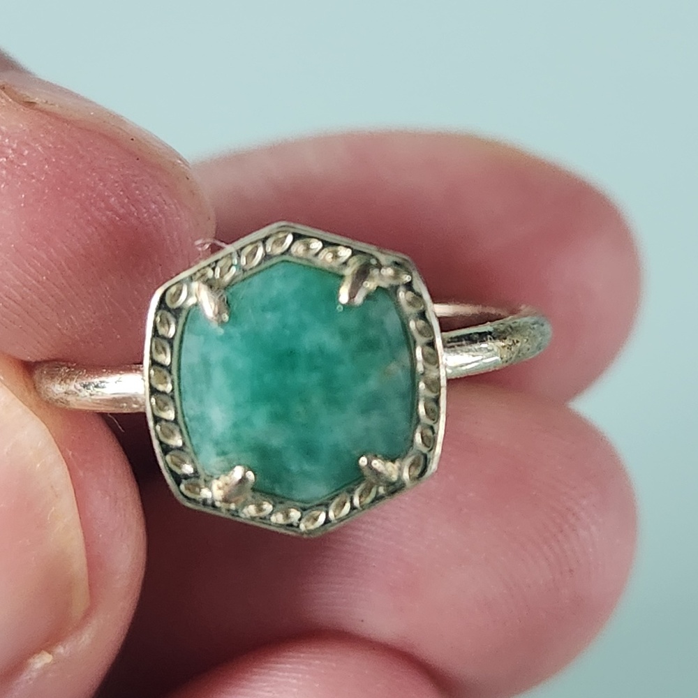 Kendra Scott Davie Dark Teal Amazonite Gold Ring, size 6, preloved - Picture 4 of 9
